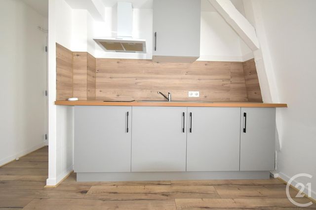 Appartement F2 &agrave; louer - 2 pi&egrave;ces - 35,71 m2 - St Berthevin - 53 - PAYS-DE-LOIRE