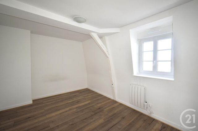 Appartement F2 &agrave; louer - 2 pi&egrave;ces - 35,71 m2 - St Berthevin - 53 - PAYS-DE-LOIRE