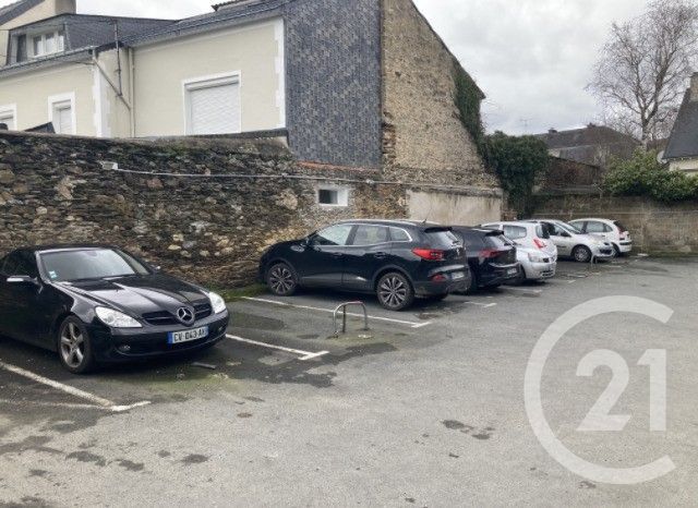 Parking à louer LAVAL