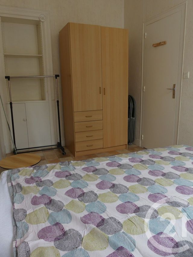 Appartement T2 &agrave; louer - 2 pi&egrave;ces - 33 m2 - Laval - 53 - PAYS-DE-LOIRE