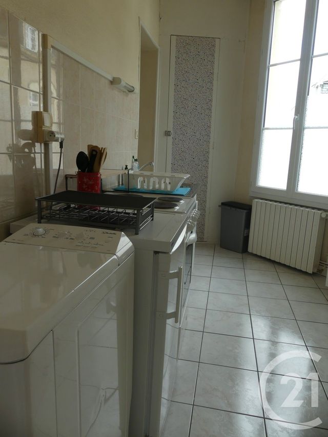 Appartement T2 &agrave; louer - 2 pi&egrave;ces - 33 m2 - Laval - 53 - PAYS-DE-LOIRE