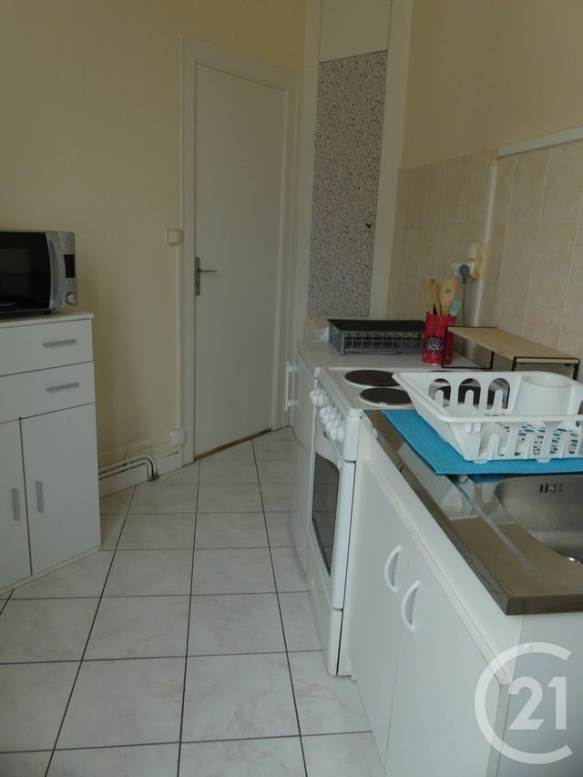 Appartement T2 &agrave; louer - 2 pi&egrave;ces - 33 m2 - Laval - 53 - PAYS-DE-LOIRE