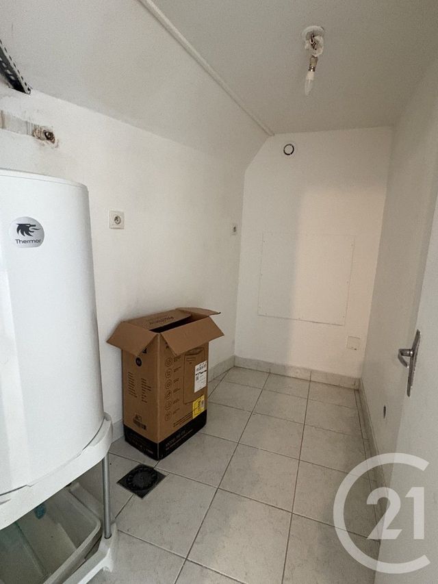 Appartement F2 &agrave; louer - 2 pi&egrave;ces - 35,55 m2 - St Jean Sur Mayenne - 53 - PAYS-DE-LOIRE