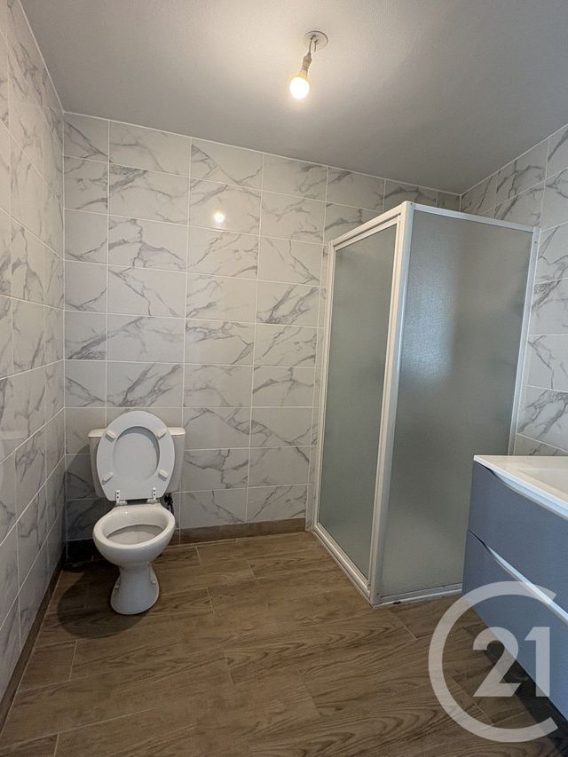 Appartement F2 &agrave; louer - 2 pi&egrave;ces - 35,55 m2 - St Jean Sur Mayenne - 53 - PAYS-DE-LOIRE