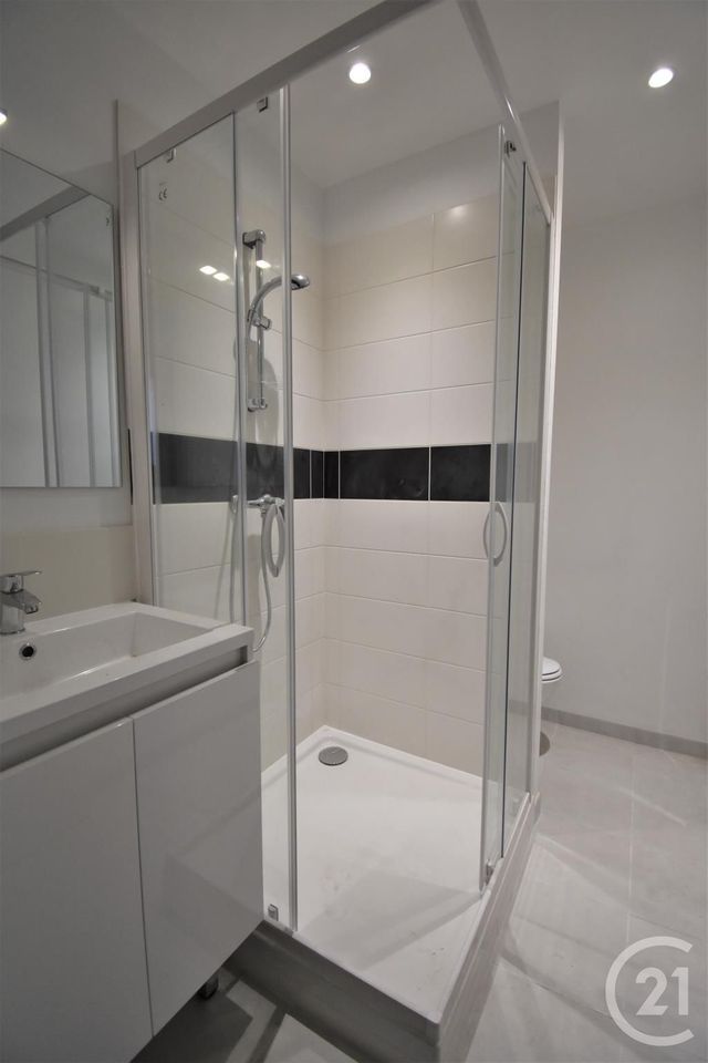Appartement T2 &agrave; louer - 2 pi&egrave;ces - 20,30 m2 - Andouille - 53 - PAYS-DE-LOIRE
