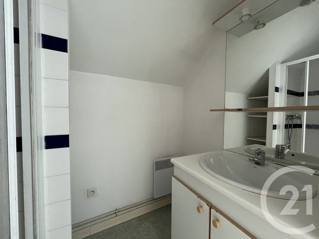 Appartement T2 &agrave; louer - 2 pi&egrave;ces - 32,14 m2 - Laval - 53 - PAYS-DE-LOIRE
