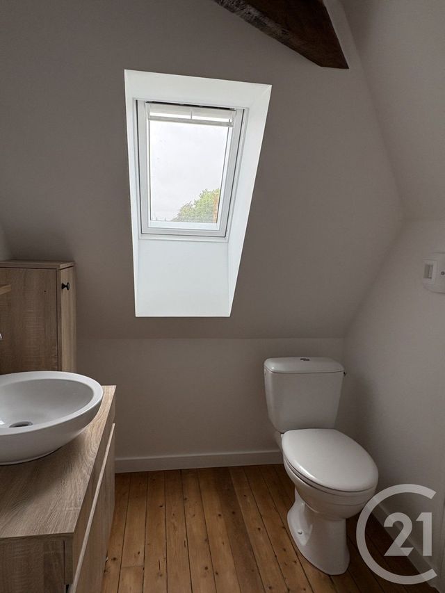 Maison &agrave; louer - 4 pi&egrave;ces - 77,73 m2 - Montjean - 53 - PAYS-DE-LOIRE