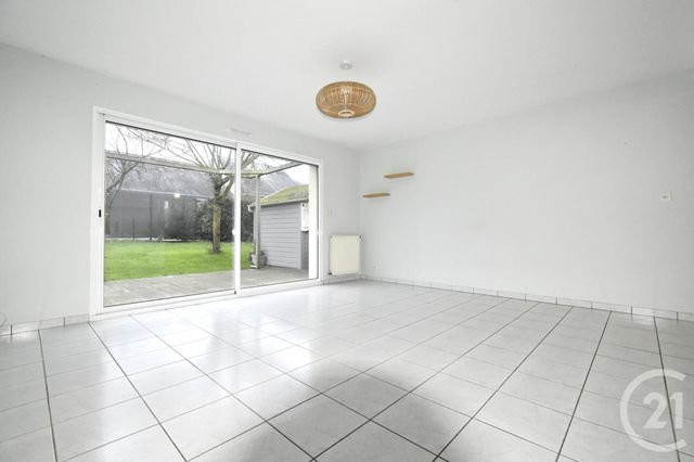 Maison &agrave; louer - 4 pi&egrave;ces - 74,94 m2 - Bonchamp Les Laval - 53 - PAYS-DE-LOIRE