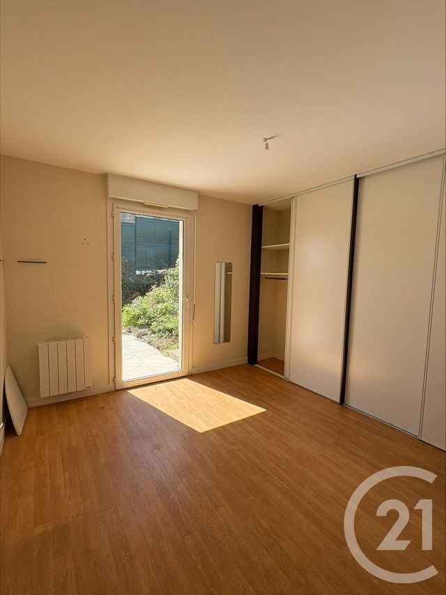 Maison &agrave; louer - 3 pi&egrave;ces - 67,95 m2 - Quelaines St Gault - 53 - PAYS-DE-LOIRE