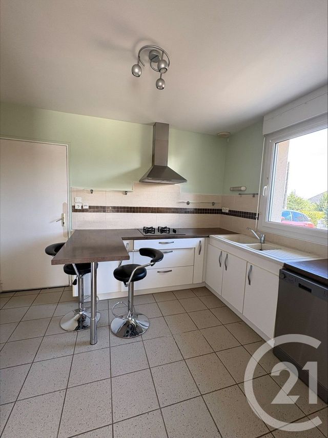 Maison &agrave; louer - 3 pi&egrave;ces - 67,95 m2 - Quelaines St Gault - 53 - PAYS-DE-LOIRE