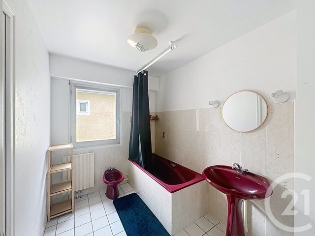 Appartement T3 &agrave; vendre - 4 pi&egrave;ces - 102 m2 - Laval - 53 - PAYS-DE-LOIRE