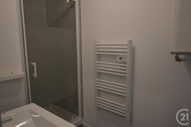 Appartement F2 bis &agrave; louer - 3 pi&egrave;ces - 58,92 m2 - Andouille - 53 - PAYS-DE-LOIRE