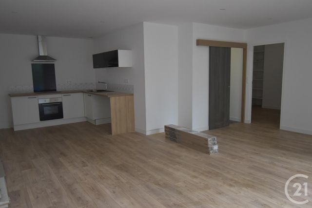 Appartement F2 Bis à louer ANDOUILLE