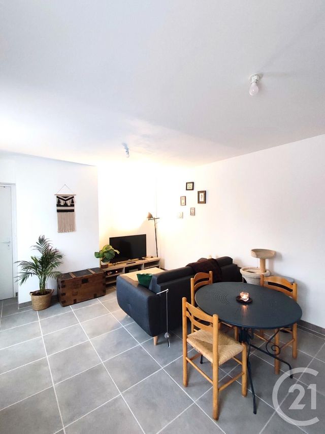 Appartement &agrave; louer - 2 pi&egrave;ces - 35 m2 - Astille - 53 - PAYS-DE-LOIRE