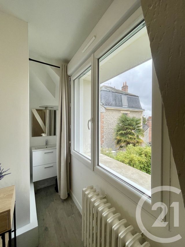 Appartement F2 &agrave; louer - 2 pi&egrave;ces - 36,24 m2 - Laval - 53 - PAYS-DE-LOIRE