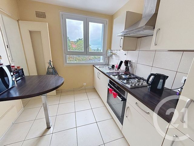 Appartement F3 &agrave; vendre - 4 pi&egrave;ces - 57,12 m2 - St Berthevin - 53 - PAYS-DE-LOIRE