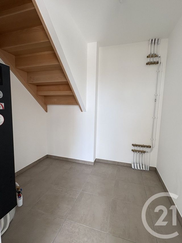 Maison &agrave; louer - 4 pi&egrave;ces - 104,68 m2 - Louverne - 53 - PAYS-DE-LOIRE
