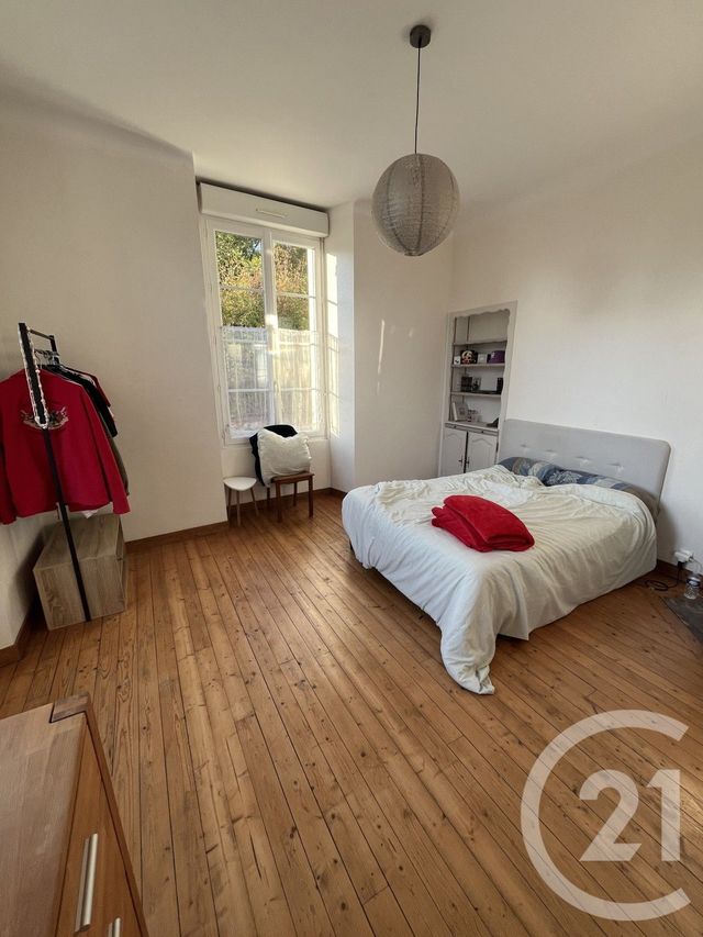 Appartement T3 &agrave; louer - 3 pi&egrave;ces - 73,16 m2 - Craon - 53 - PAYS-DE-LOIRE