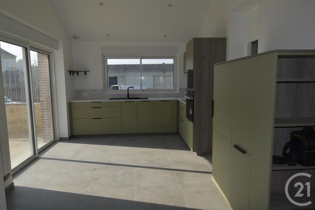 Maison &agrave; louer - 6 pi&egrave;ces - 129,81 m2 - Maisoncelles Du Maine - 53 - PAYS-DE-LOIRE