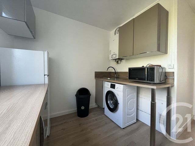Appartement Chambre &agrave; louer - 4 pi&egrave;ces - 63,97 m2 - Laval - 53 - PAYS-DE-LOIRE
