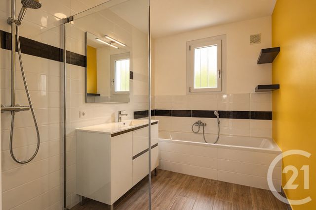Maison &agrave; vendre - 5 pi&egrave;ces - 110 m2 - Bonchamp Les Laval - 53 - PAYS-DE-LOIRE