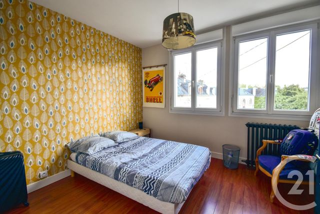 Afficher la photo en grand Maison à vendre - 6 pièces - 167 m2 - LAVAL - 53 - PAYS-DE-LOIRE