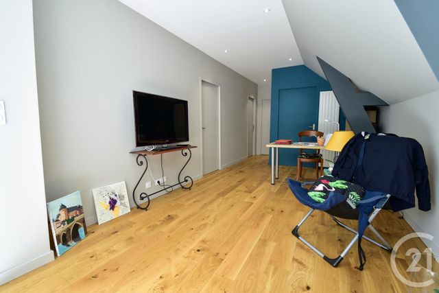 Afficher la photo en grand Maison à vendre - 6 pièces - 167 m2 - LAVAL - 53 - PAYS-DE-LOIRE