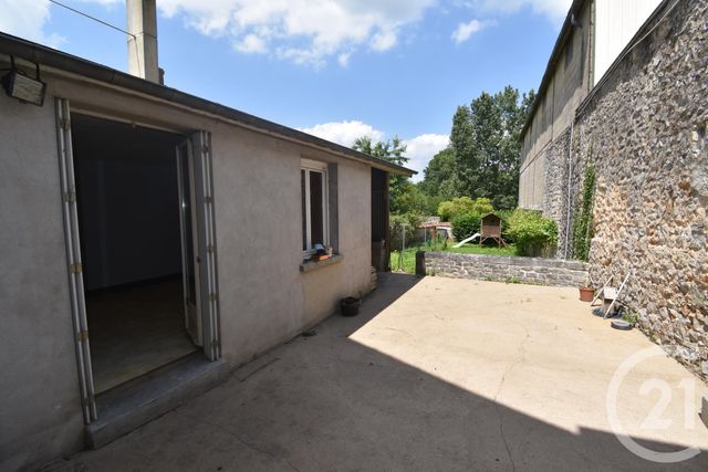 Afficher la photo en grand Maison à vendre - 8 pièces - 140 m2 - VAIGES - 53 - PAYS-DE-LOIRE