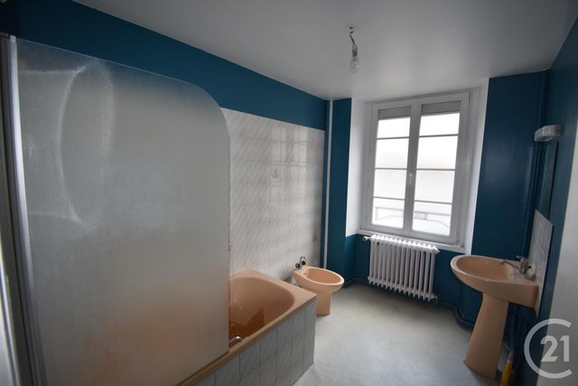 Afficher la photo en grand Maison à vendre - 8 pièces - 140 m2 - VAIGES - 53 - PAYS-DE-LOIRE
