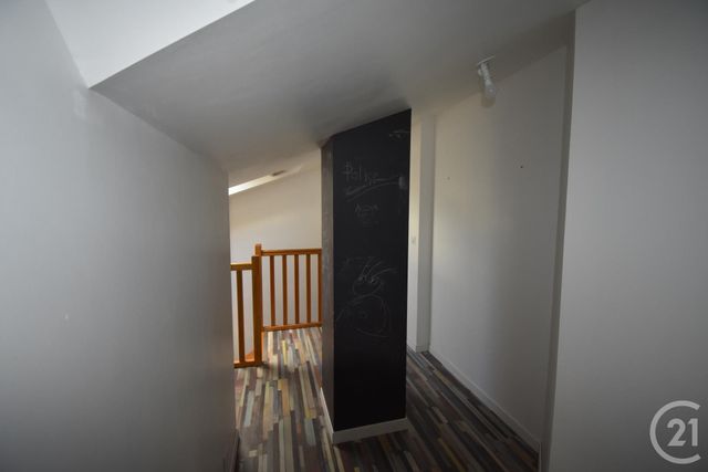 Afficher la photo en grand Maison à vendre - 8 pièces - 140 m2 - VAIGES - 53 - PAYS-DE-LOIRE