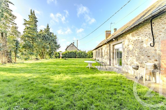 Maison à vendre - 13 pièces - 441,85 m2 - Quelaines St Gault - 53 - PAYS-DE-LOIRE