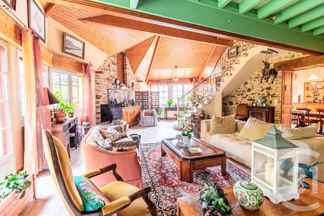 Maison à vendre - 6 pièces - 211 m2 - Aze - 53 - PAYS-DE-LOIRE