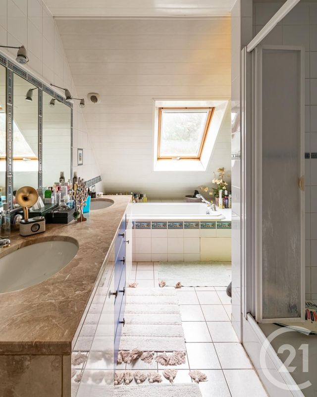 Maison à vendre - 6 pièces - 211 m2 - Aze - 53 - PAYS-DE-LOIRE