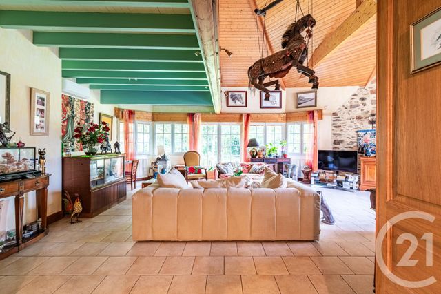 Maison à vendre - 6 pièces - 211 m2 - Aze - 53 - PAYS-DE-LOIRE