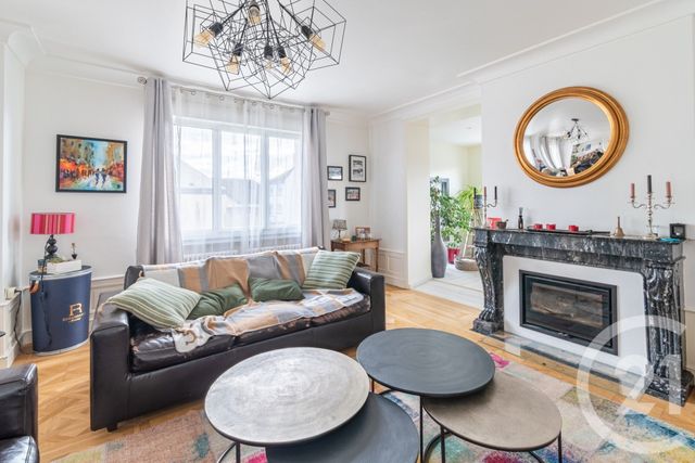Maison à vendre - 9 pièces - 247,36 m2 - Laval - 53 - PAYS-DE-LOIRE