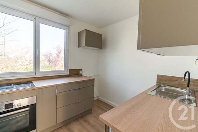 Appartement T4 à vendre - 5 pièces - 66 m2 - Laval - 53 - PAYS-DE-LOIRE