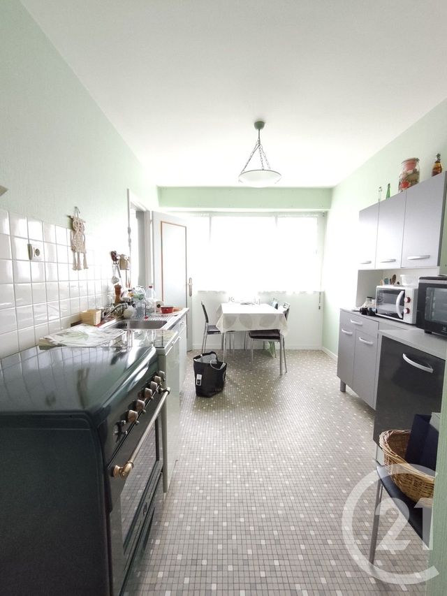 Appartement T3 à vendre - 4 pièces - 75,45 m2 - Laval - 53 - PAYS-DE-LOIRE