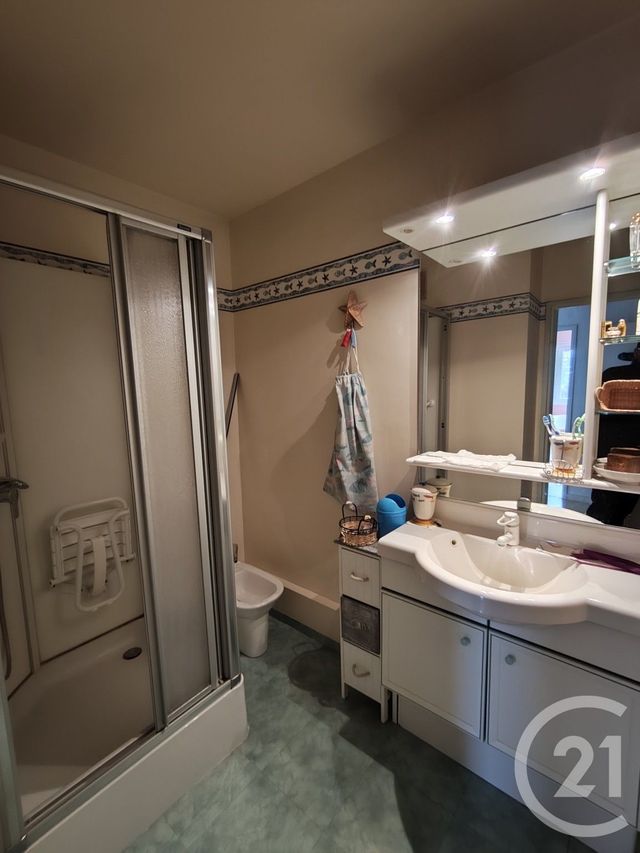 Appartement T3 à vendre - 4 pièces - 75,45 m2 - Laval - 53 - PAYS-DE-LOIRE