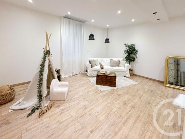 Maison à vendre - 12 pièces - 405 m2 - Cosse Le Vivien - 53 - PAYS-DE-LOIRE