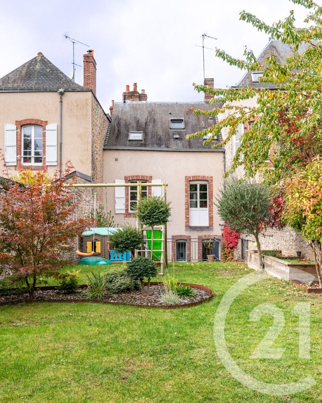 Maison à vendre - 8 pièces - 156,98 m2 - Laval - 53 - PAYS-DE-LOIRE