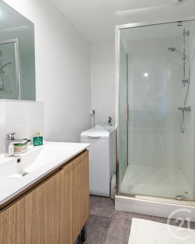 Appartement T5 à vendre - 5 pièces - 82,39 m2 - Laval - 53 - PAYS-DE-LOIRE