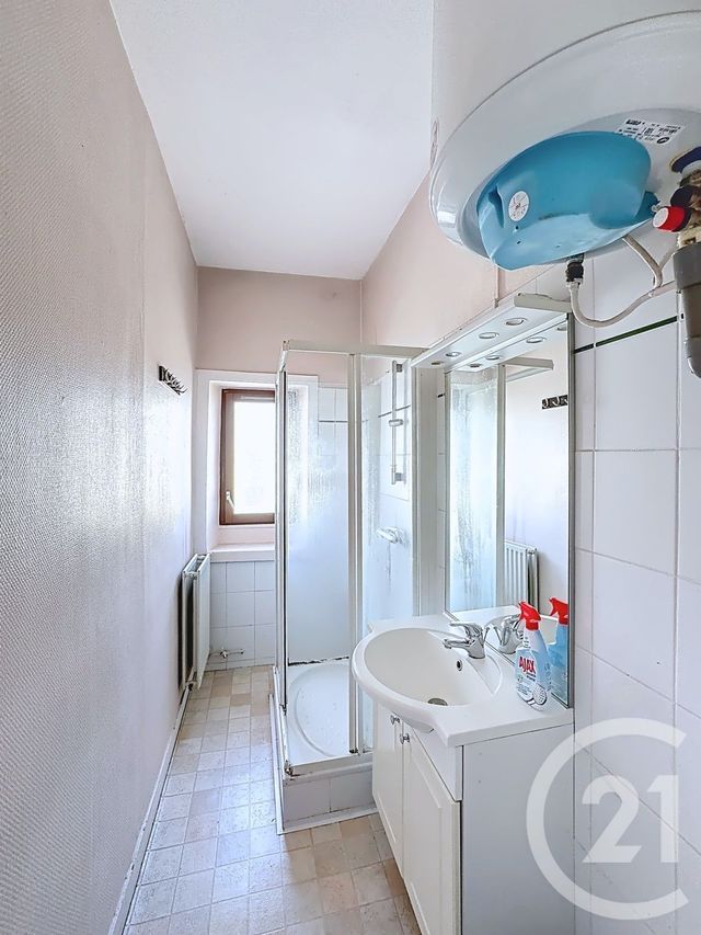 Appartement T3 &agrave; vendre - 3 pi&egrave;ces - 70 m2 - Laval - 53 - PAYS-DE-LOIRE