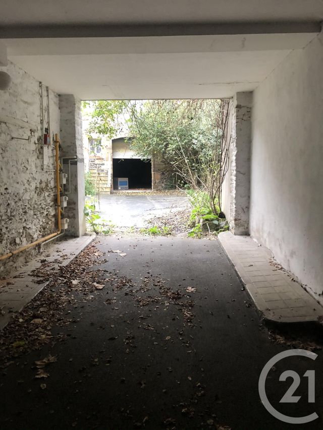 Afficher la photo en grand Immeuble à vendre - 350 m2 - Laval - 53 - PAYS-DE-LOIRE