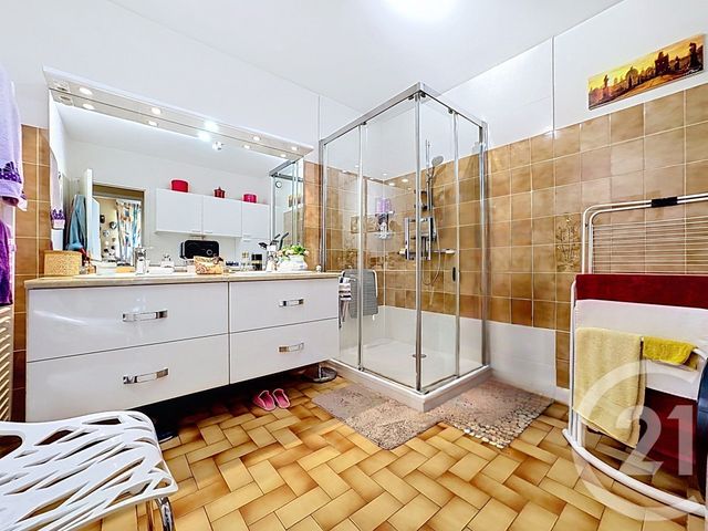 Appartement &agrave; vendre - 4 pi&egrave;ces - 99,16 m2 - Laval - 53 - PAYS-DE-LOIRE