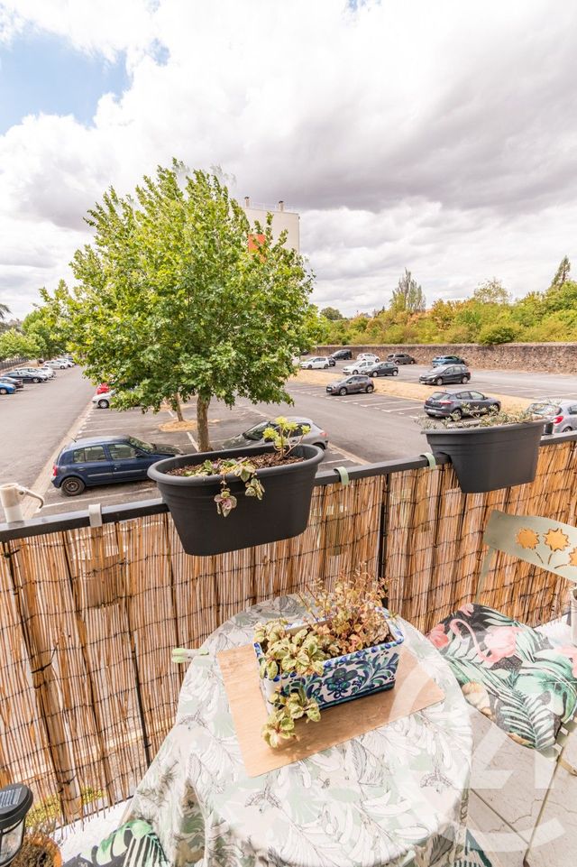 Appartement T3 &agrave; vendre - 4 pi&egrave;ces - 66 m2 - Laval - 53 - PAYS-DE-LOIRE