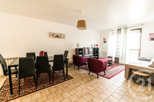 Appartement T3 &agrave; vendre - 4 pi&egrave;ces - 76,30 m2 - Laval - 53 - PAYS-DE-LOIRE