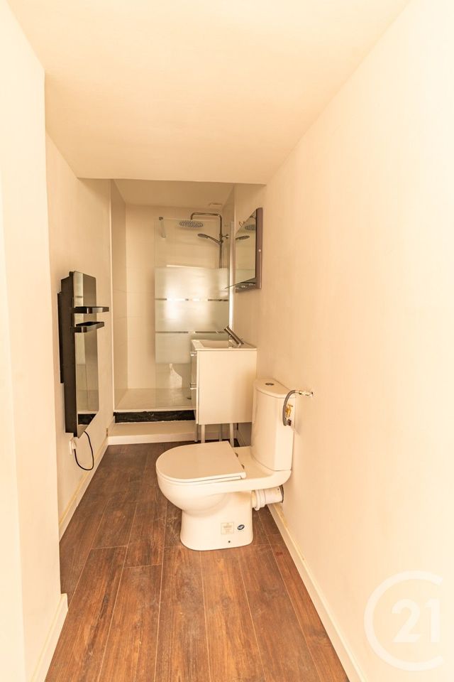 Appartement T2 &agrave; vendre - 2 pi&egrave;ces - 43,70 m2 - Laval - 53 - PAYS-DE-LOIRE