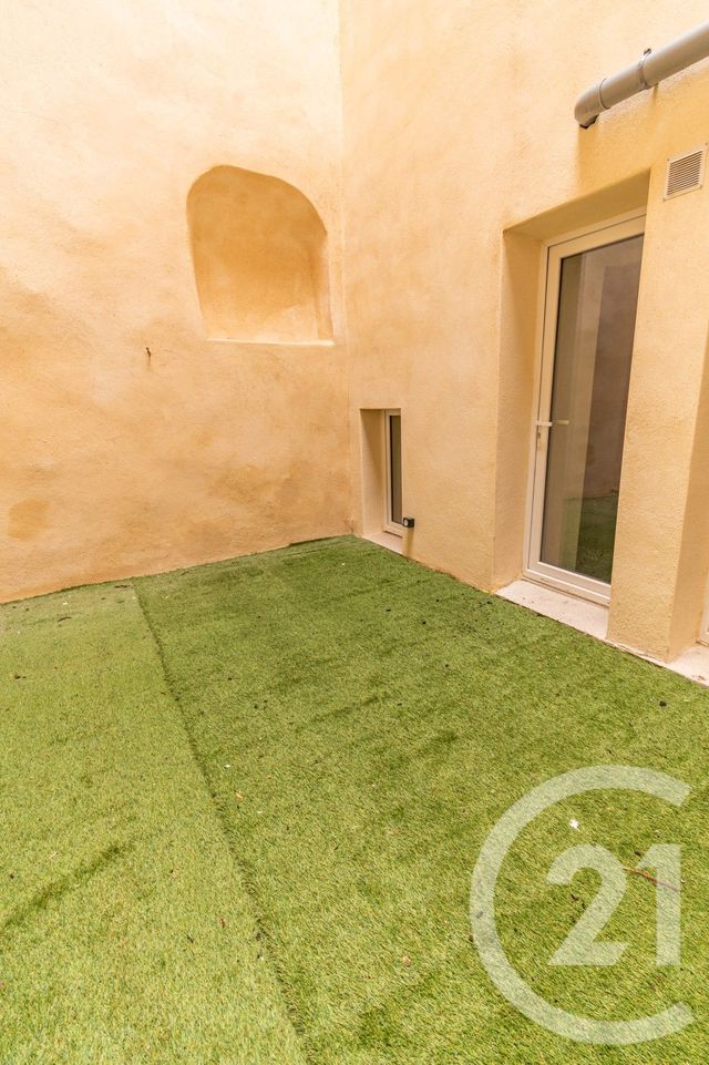 Appartement T2 &agrave; vendre - 2 pi&egrave;ces - 43,70 m2 - Laval - 53 - PAYS-DE-LOIRE
