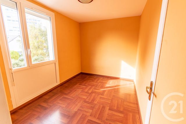 Appartement T3 &agrave; vendre - 3 pi&egrave;ces - 60,50 m2 - Laval - 53 - PAYS-DE-LOIRE