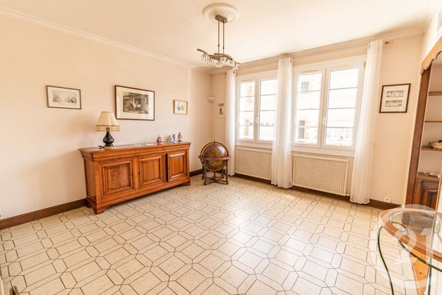 Appartement T3 &agrave; vendre - 3 pi&egrave;ces - 67,50 m2 - Laval - 53 - PAYS-DE-LOIRE
